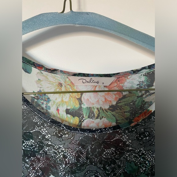 Darling Tired Blouse - Picture 3 of 6